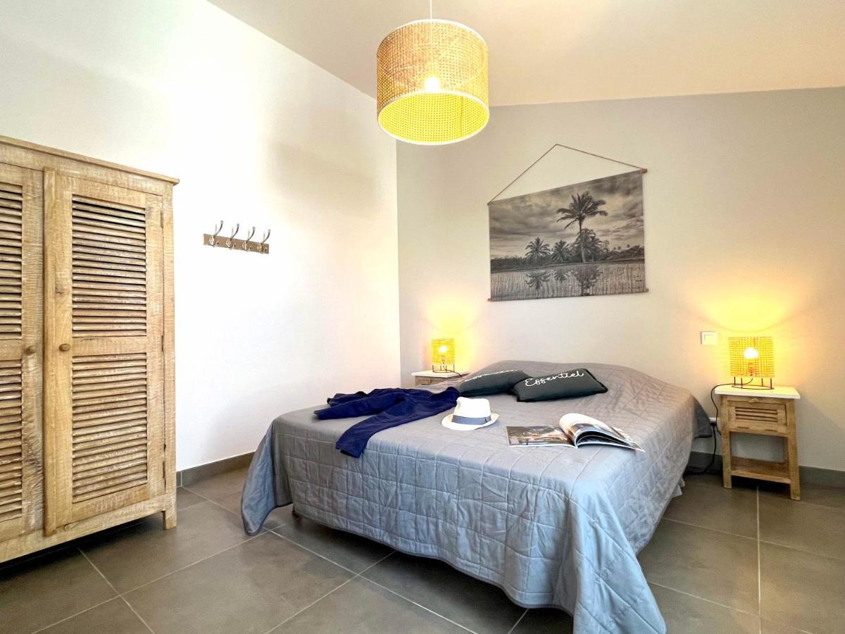Le Clos Des Vieux Moulins ลาฟร็อตต์ ภายนอก รูปภาพ