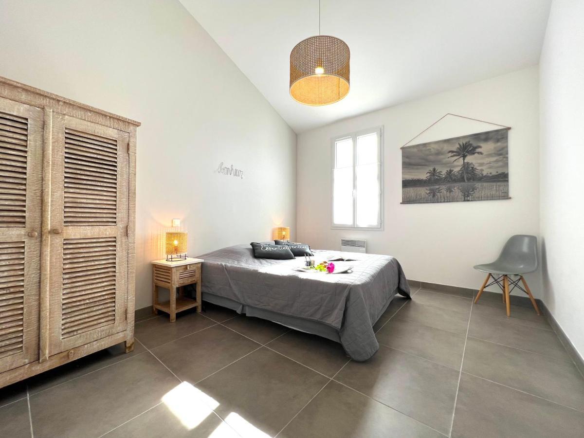 Le Clos Des Vieux Moulins ลาฟร็อตต์ ภายนอก รูปภาพ