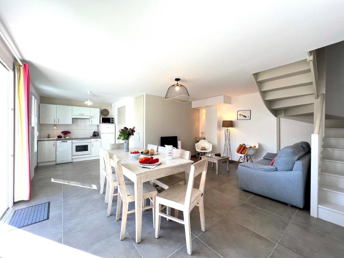 Le Clos Des Vieux Moulins ลาฟร็อตต์ ภายนอก รูปภาพ